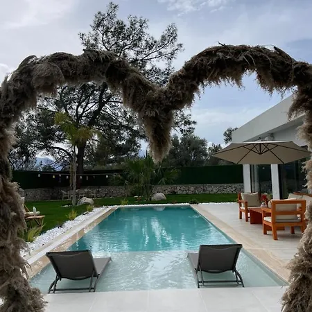 Solin House Villa