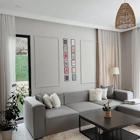 Solin House Villa *