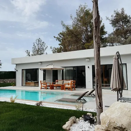 Solin House Villa *